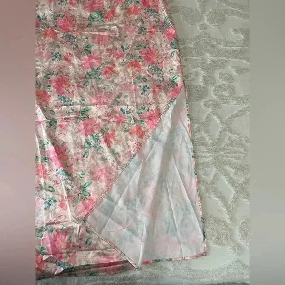 Boohoo Floral Print Angel Sleeve Maxi Dress - Picture 3 of 7